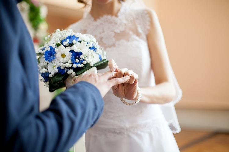 37 messages à écrire dans une carte de mariage