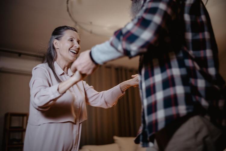 Couples avec une grosse différence d'âges : Tabou ou Tendance
